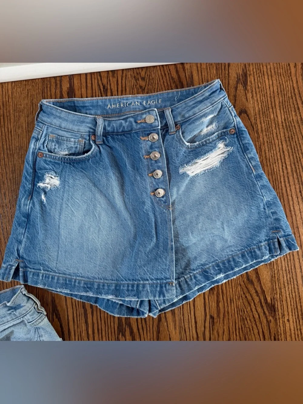 American Eagle Outfitters BUNDLE - Button Skort & Distressed Denim Shorts Size 4 - Picture 2 of 6